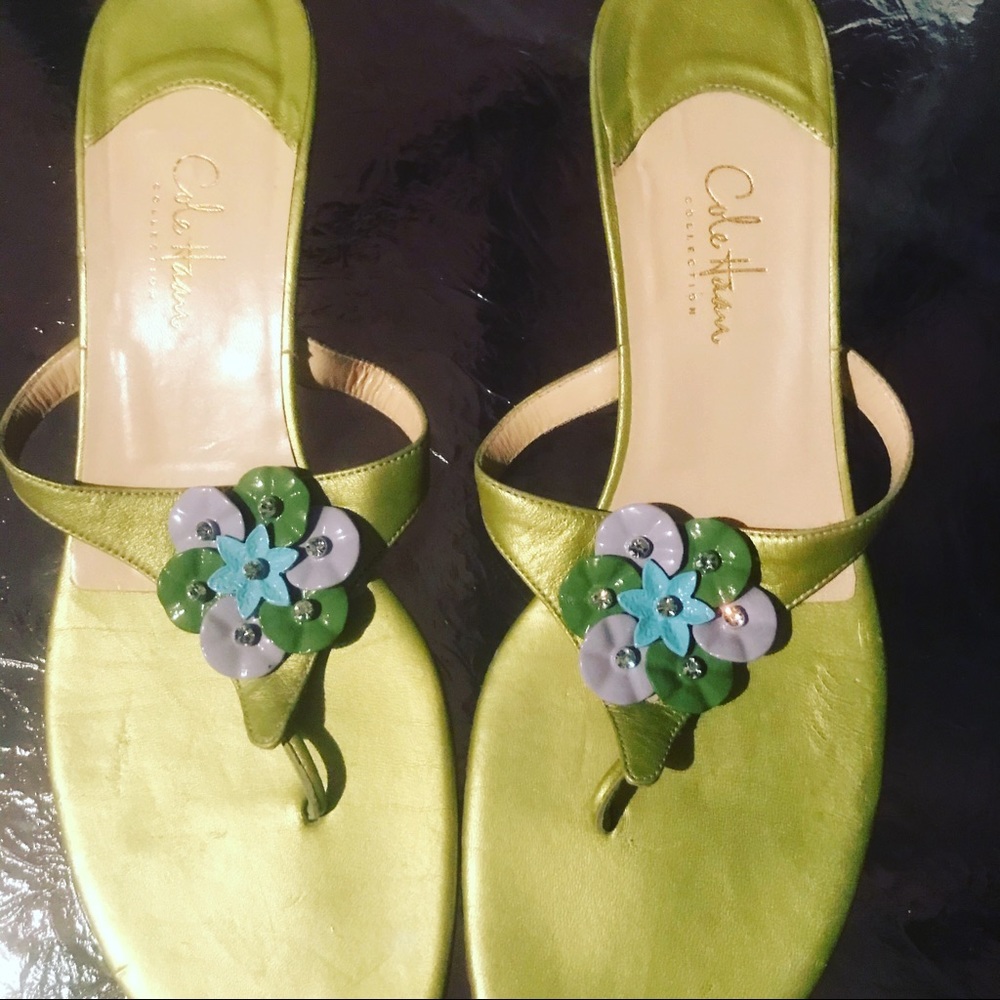 Women’s sandals